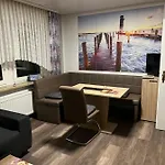 Haus-sonneck * Esens